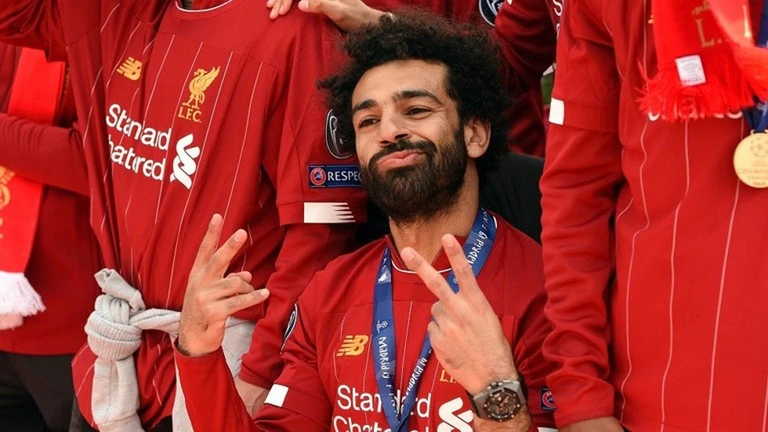 مدرب ليفربول يعلن موقفه من رحيل محمد صلاح