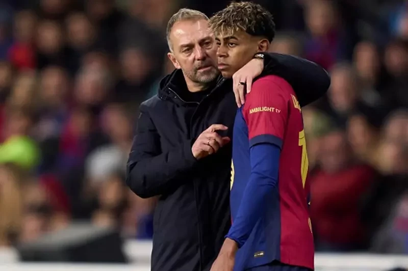 يامال يهرب من مران برشلونة.. وهانز فليك في ورطة