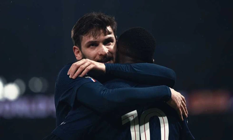 إصابة كفاراستخيليا تصدم جماهير باريس.. الكاحل عطلان