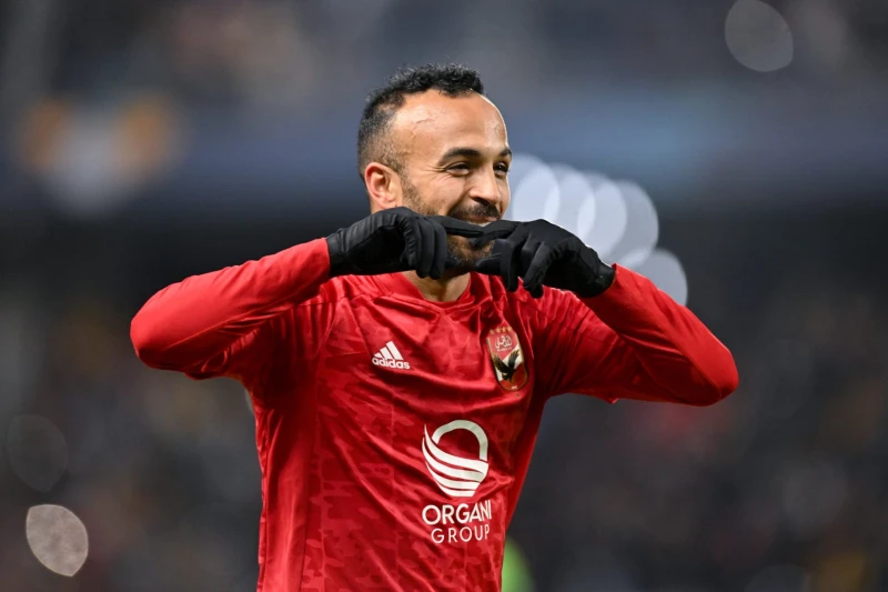 أفشة يجمع متعلقاته من الأهلي.. إلى أين تتجه خطوة نجم القلعة الحمراء؟