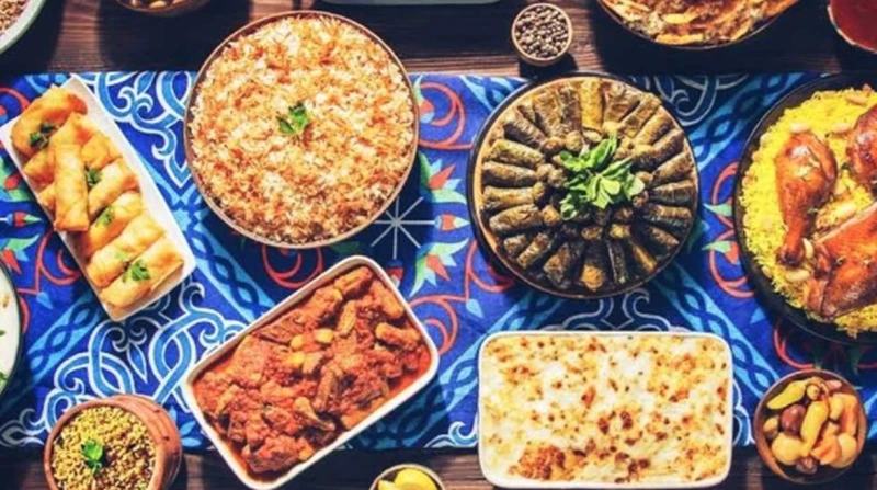 وصفات إفطار وحلويات شتوية، مائدة رمضانية تجمع بين الدفء والشبع