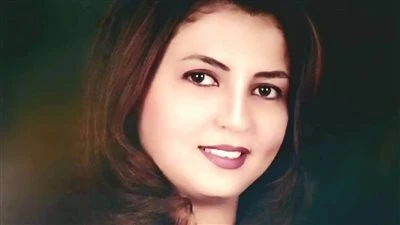 أحد المقربين من نيفين القاضي: هي المسئولة عن بنتها ومامتها ماديًا وأدبيًا