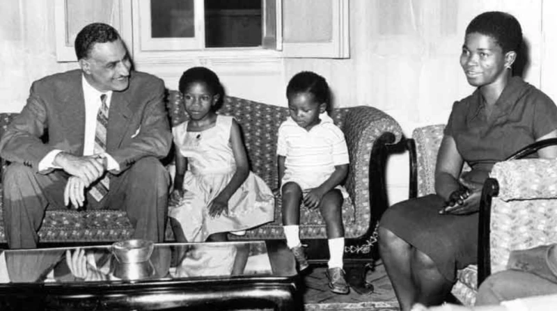 بأمر عبدالناصر، أسرة لومومبا تروي رحلة النجاة من الرصاص إلى عائلة عبدالعزيز