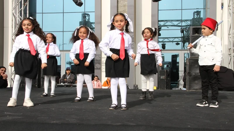 فن وتوعية وبهجة على المسرح الكبير في ثاني أيام معرض الكتاب