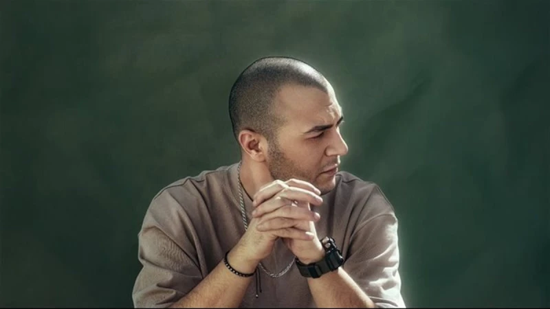 بعد فترة غياب.. شاهين يعود بتراك «مش لازم أتحب» إيذانًا بمرحلة فنية جديدة