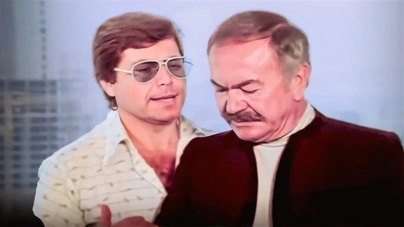 حسين فهمي يروي حكاية "تلعثم" الراحل عادل أدهم في الكلام وشفائه بوفاة والده