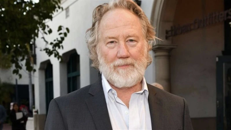 تيموثي بوسفيلد يسلم نفسه للشرطة بعد إدانته بالاعتداء الجنسي على طفل