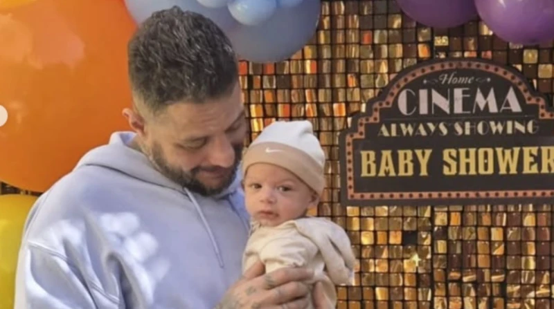 "حبيب جدو".. أحمد الفيشاوي يثير التساؤلات بصور مع رضيع