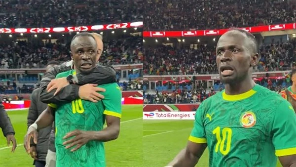 إبراهيم حسن يحاول منع ماني من مواساة محمد صلاح ولاعبي المنتخب بعد الخسارة أمام السنغال "فيديو"