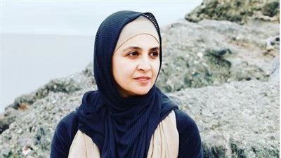 بعد أسابيع من زفافه.. حنان ترك تدعوا لنجلها بعد تعرضه لوعكة صحية