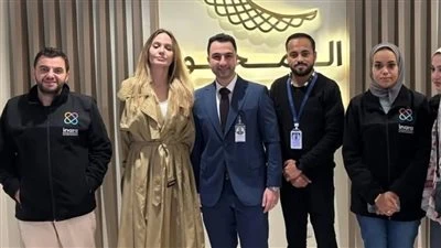 بعد زيارة معبر رفح.. أنجلينا جولي تطمئن على مصابي غزة في مستشفى المحور