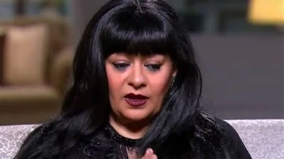 فريدة سيف النصر مستنكرة: هي الجوامع اتمنعت من النداء لصلاة الجمعة !