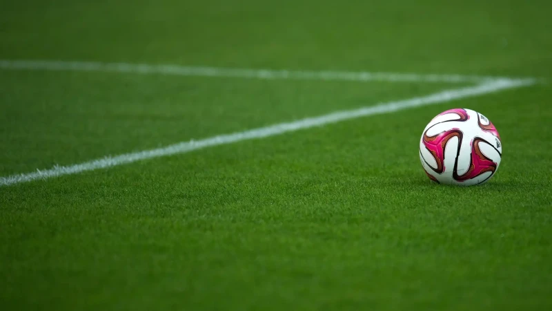 مواعيد مباريات اليوم الأحد 4 يناير 2026 والقنوات الناقلة