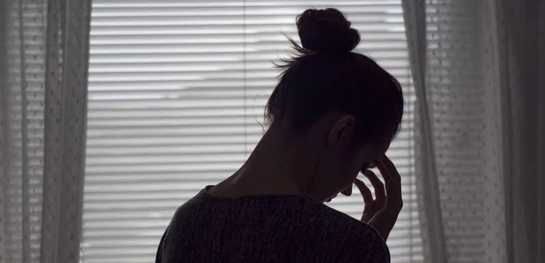 جريمة مروعة تطال فنانة عربية شهيرة على يد خادمتها