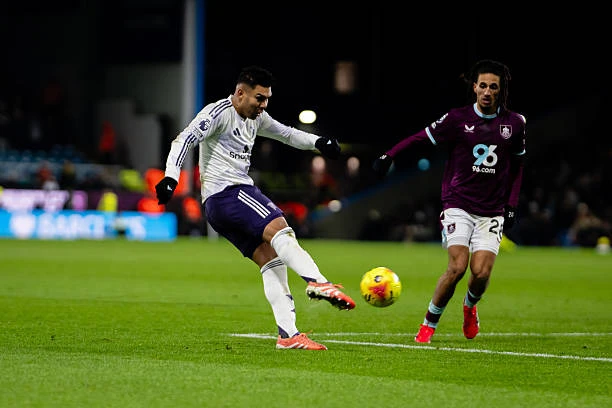 تعادل مانشستر يونايتد وبيرنلي في الدوري الإنجليزي