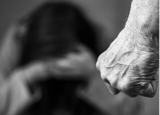 دكتور عظام في الدقي تحرش بسيدة داخل عيادته : اخصووووووووووه