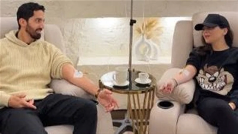 في أحدث ظهور.. مي عز الدين وزوجها أحمد تيمور من داخل عيادة