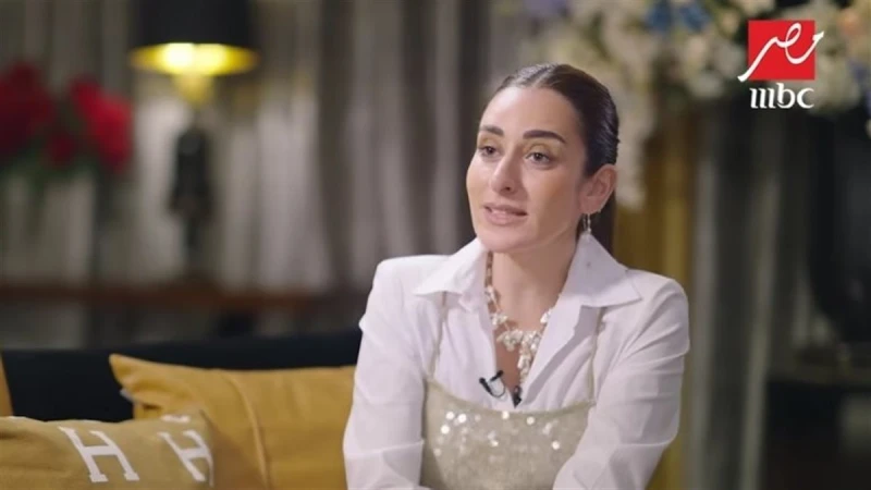 أمينة خليل: السوشيال ميديا كسرت ثقة البنات بنفسها.. ولا استطيع السماح في الخيانة