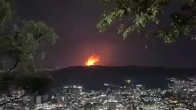 ضربات أمريكية تهز العاصمة كاراكاس وإعلان حالة طوارئ.. ماذا يحدث في فنزويلا؟