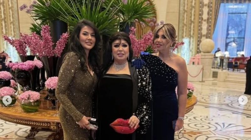 فساتين بوسي شلبي وفيفي عبده وابنتها تخطف الأنظار في حفل “joy awards”