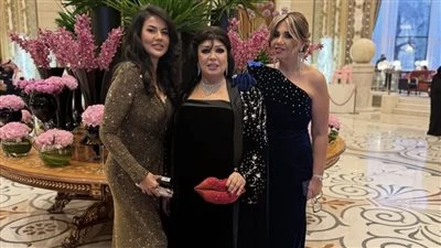 Joy Awards .. بوسي شلبي وفيفي عبده من حفلة جوي اورد