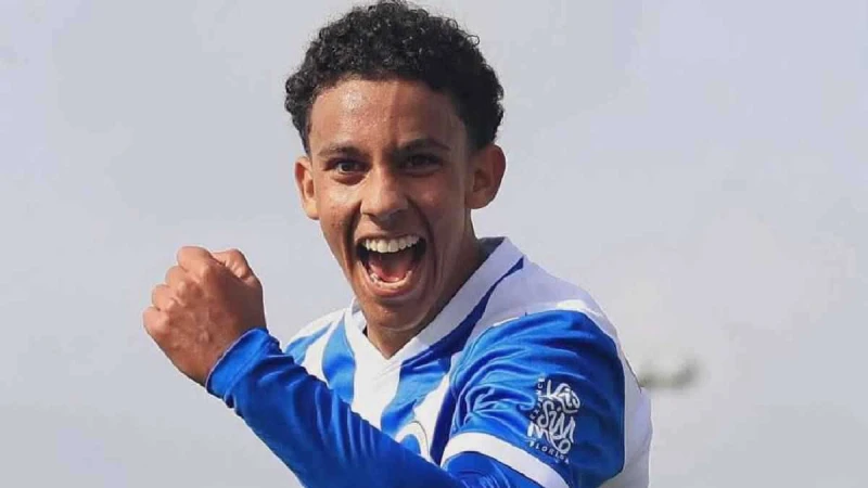 يونس إبراهيم.. مصري في برايتون طالع القمة بسرعة الصاروخ