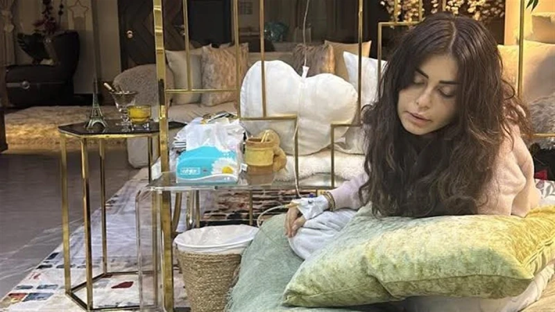 منة فضالي تتعرض لوعكة صحية ووالدتها تطلب من جمهورها الدعاء لها
