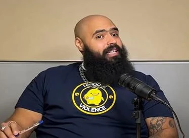 المحكمة خفضت فترة حبس محمد عبد العاطي من سنتين لـ 3 اشهر بقضية الفيديوهات الخادشة