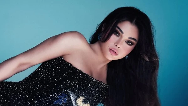 هيفاء وهبي تطرح كليب من أول مرة شفتك