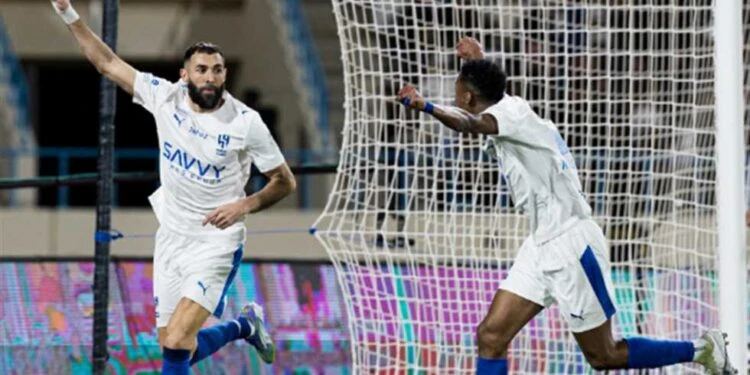 بنزيمة يغيب 10-15 يومًا عن الهلال بسبب الإصابة