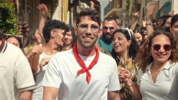 بتأسف على الموقف السخيف دا. سبب إلغاء حفل عزيز مرقة في لبنان