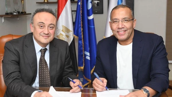 خالد صلاح يعود إلى شاشة النهار بعد غياب لسنوات ببرنامج عشاء عمل