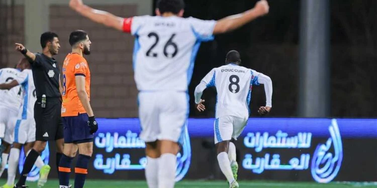 حجازي بالقلب والشارة… ونيوم يخطف نقطة من الفيحاء