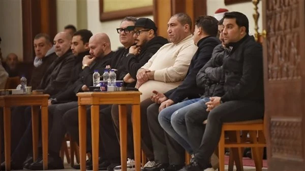 نجوم الفن ينعون زينة في عزاء شقيقها بمسجد المشير طنطاوي