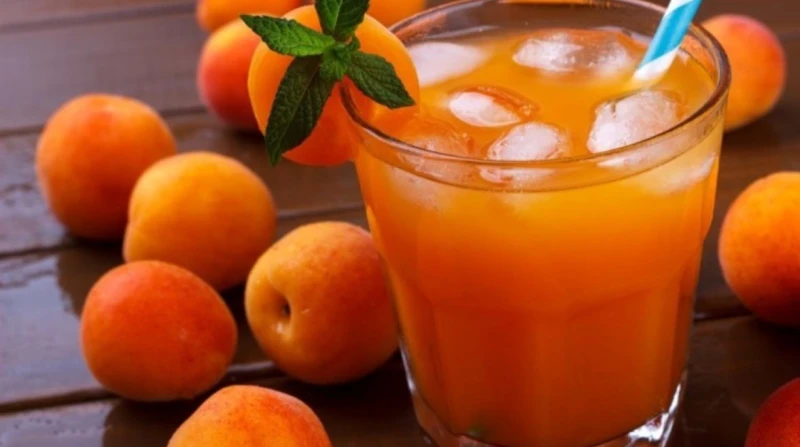 طريقة عمل عصير قمر الدين. مشروب لا يغيب عن مائدة الإفطار في رمضان