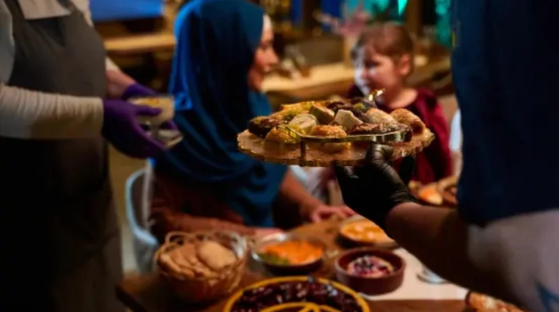 "فخ موائد الإفطار". كيف تتجنب زيادة الوزن في رمضان 2026؟ (خاص)