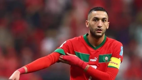 مرحبا بكم في أفريقيا. حكيم زياش ينتقد التحكيم في مباراة الوداد ومانيما