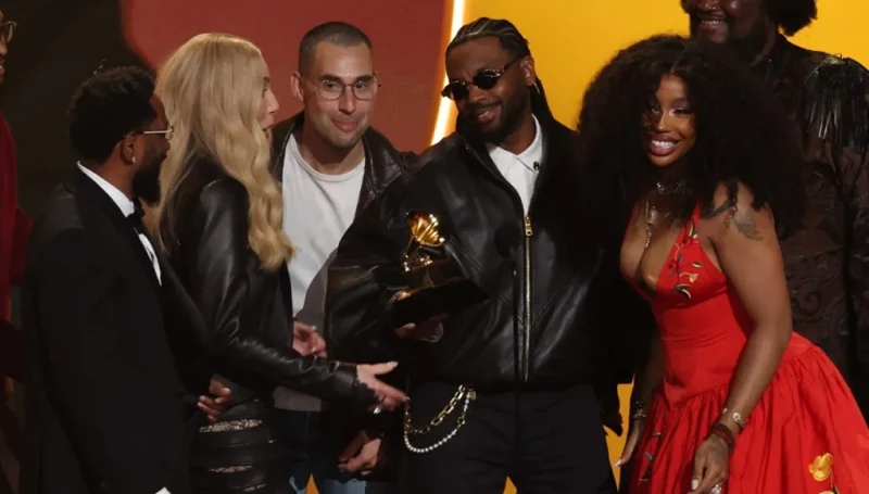 عروض الغرامي 2026 تخطف الأضواء احتفالاً بالموسيقى العالمية (فيديو)