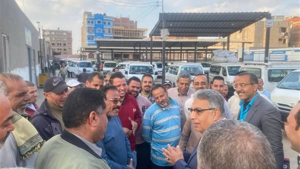 محافظ الدقهلية: مهلة أسبوع لرفع الإشغالات أمام موقف دكرنس