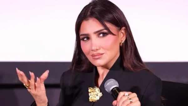 أطيب مي عمر تعلن موعد عزاء والدها برسالة مؤثرة