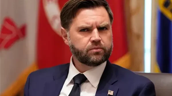 نائب الرئيس الأمريكي يؤكد: الضربات العسكرية على إيران خيار مطروح