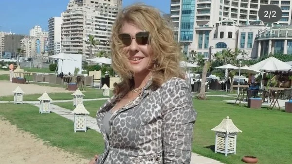 عشت نادية الجندي تشارك جلسة تصوير بالإسكندرية