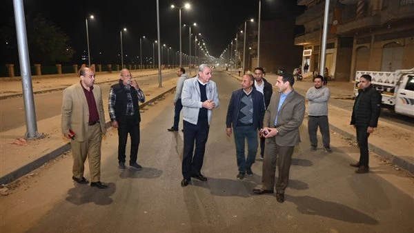 محافظ الغربية يقود حملة ليلية موسعة لإعادة الانضباط ورفع الإشغالات بالمحلة