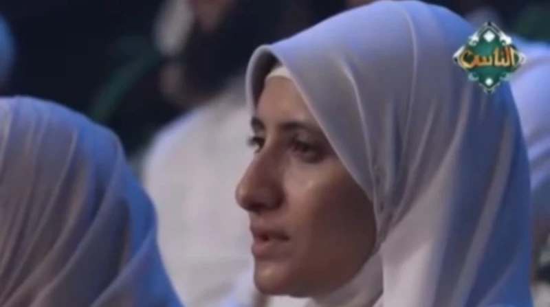 سر دموع واعظة الأوقاف التي هزت مشاعر جمهور دولة التلاوة (خاص)