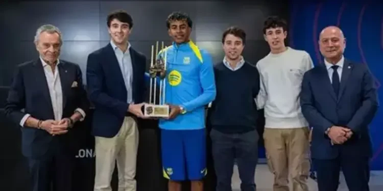 يامال يحصد ألدو روفيرا للعام الثاني… موهبة تتحول إلى زعامة