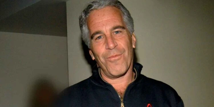 رئيس الزمالك ورد اسمه في تسريبات جيفري إبستين مدير الدعارة في العالم