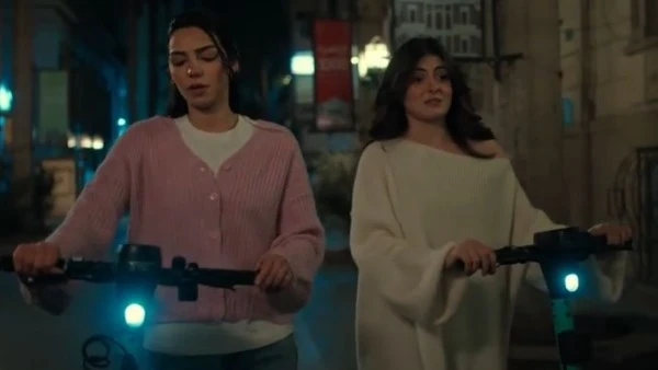 تارا عبود تتعرض لمضايقات وأحمد رمزي يدافع عنها في فخر الدلتا