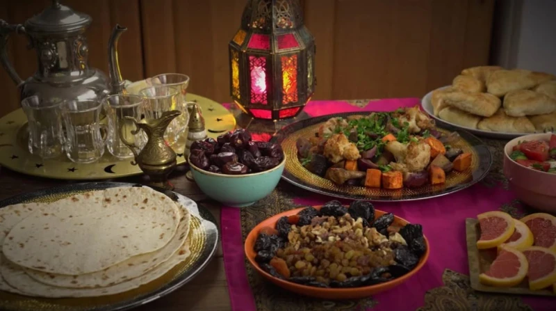 تجنبوا هذه الأصناف، دليلك لمائدة إفطار صحية في رمضان 2026 (خاص)