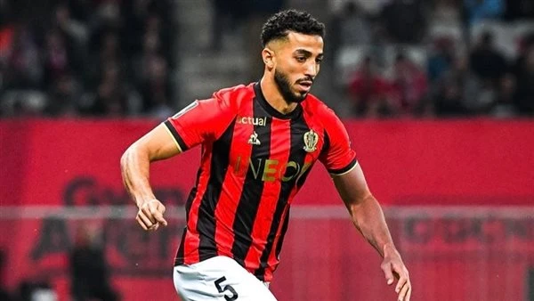 نيس يحتفي بعودة محمد عبد المنعم بعد التعافي من الإصابة