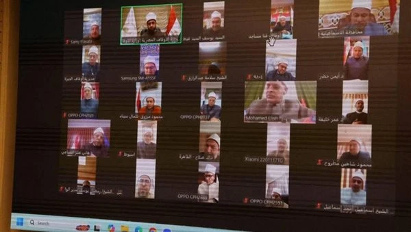 وزير الأوقاف يجتمع بمديري المديريات لمتابعة جهود الوزارة في رمضان